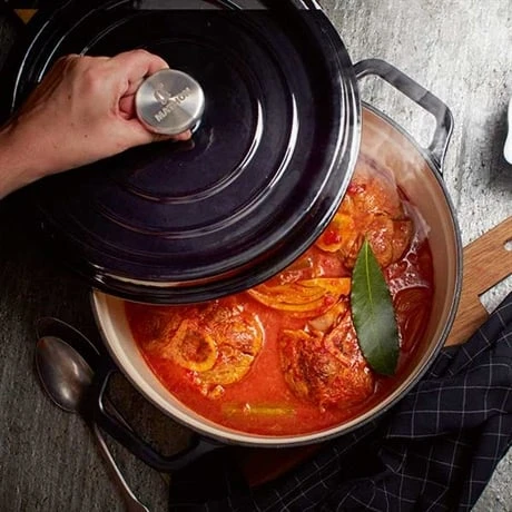 Cocotte En Fonte Ronde 28 Cm 5,6 L Noire – Image 2